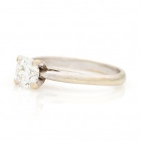  Solitaire Ring