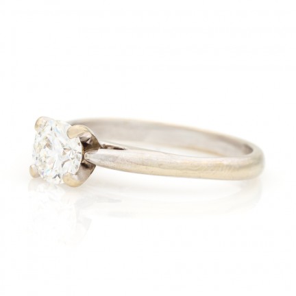  Solitaire Ring
